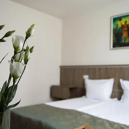 Hotel Fidelitas 3*